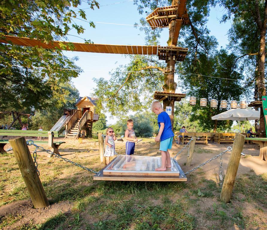 Holiday resort&camping Bela krajina - river Kolpa Metlika Exteriör bild
