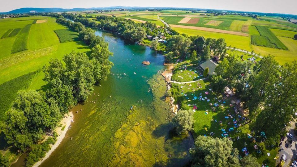 Holiday resort&camping Bela krajina - river Kolpa Metlika Exteriör bild